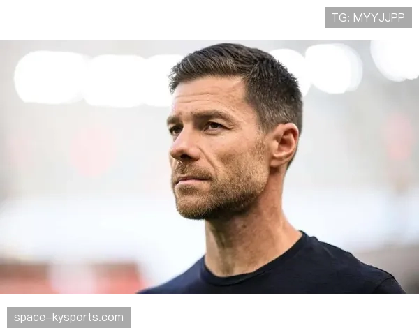 独家对话：勒沃库森主帅哈维·阿隆索谈球队战术哲学