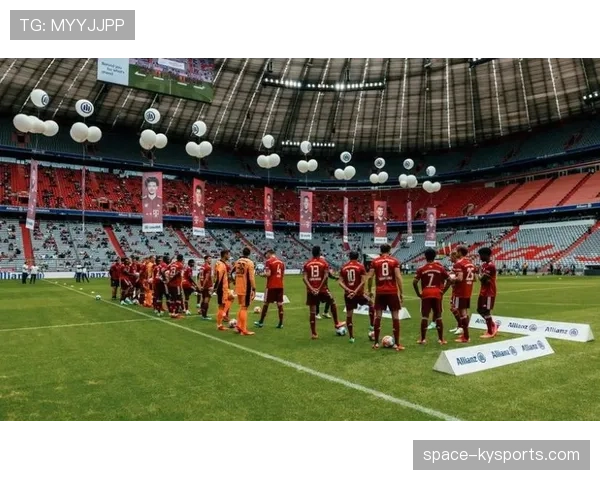 安联球场夺冠庆典筹备中，拜仁球迷组织特别活动