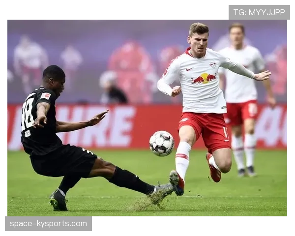 德国校园足球联赛引入数据分析，培养青少年战术意识